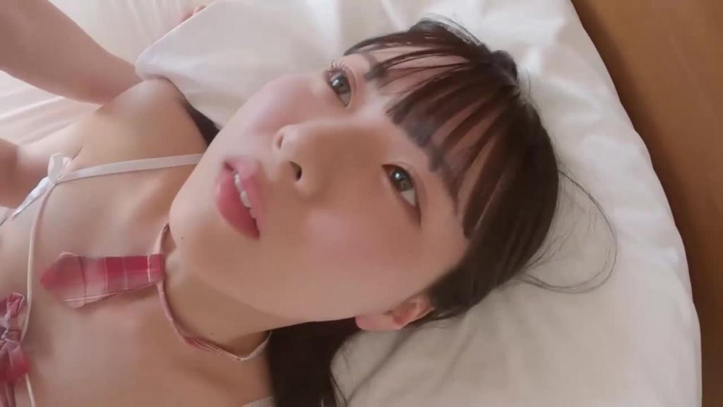 【极品少女】超纯美少女面对大屌十分乖巧，被彻底征服在胯下 预览截图 11