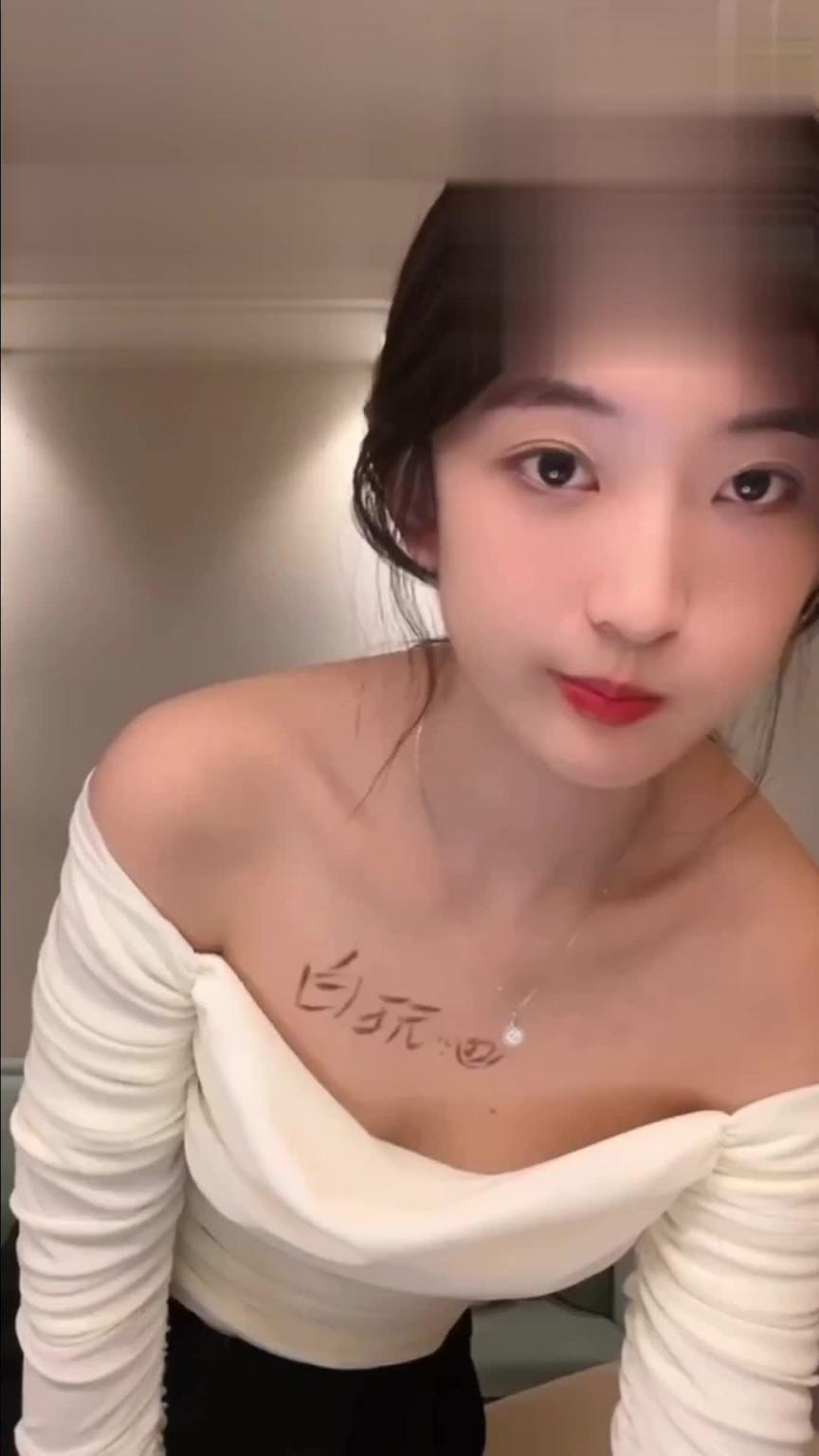 【走光】抖音性感女神走光漏点精彩合集14 预览截图 6