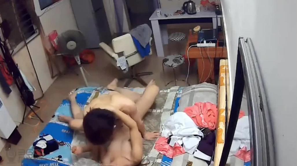 揭秘最真实家庭私生活_各种乱伦偷情骚妻饥渴自慰 预览截图 11