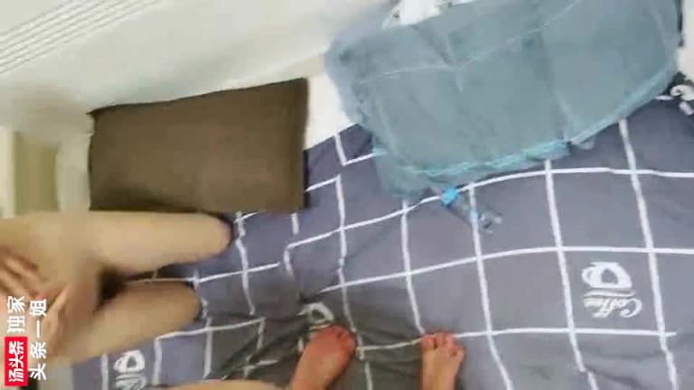 ②【国产淫乱群P】自己的女朋友让表哥操一穴双插 预览截图 12