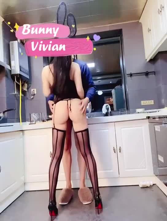 bunny vivian 厨房里的兔女郎 2 预览截图 9