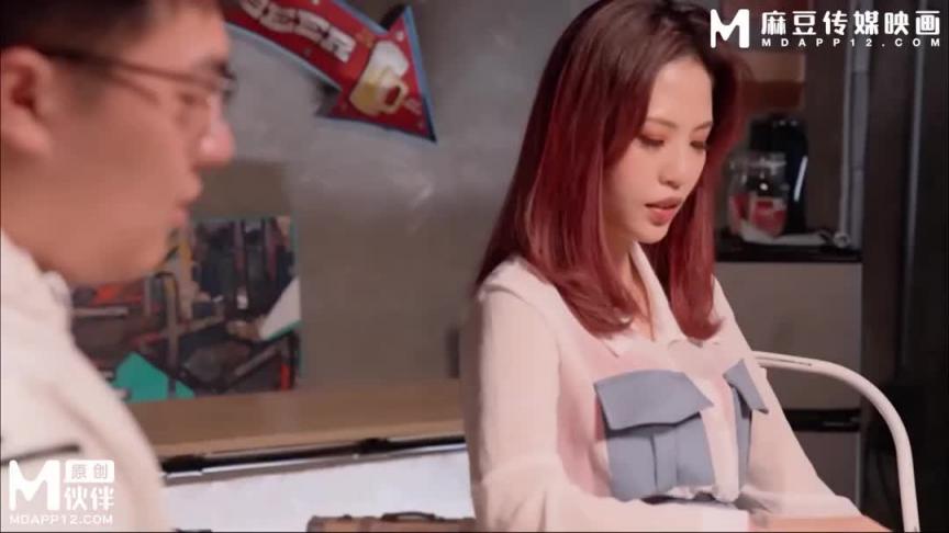 三只狼SZL-006麻将惨输沦为金主的胯下玩物 预览截图 2