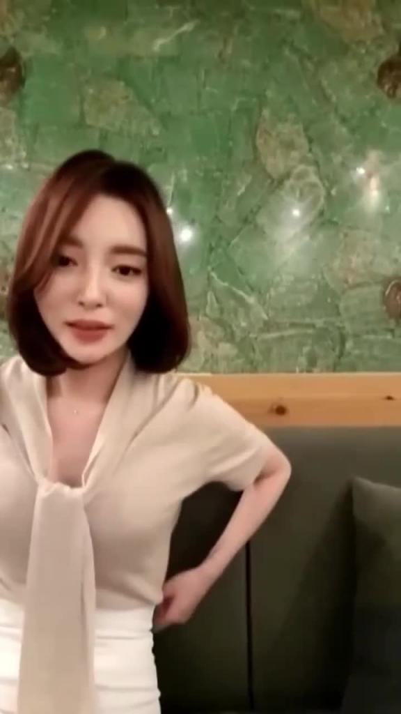【全网独家】明星陪老头导演挨个舌吻摸奶 预览截图 1