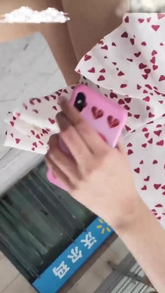 【尾随街射】路边美女被吓哭,学妹变态露出 预览截图 10