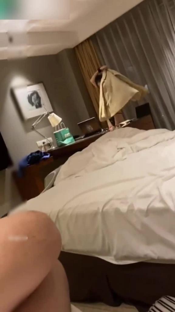 【反差泄密-大学校花刘璐被主人调教】清纯文静极度反差,私密视频被黑客破解 预览截图 3