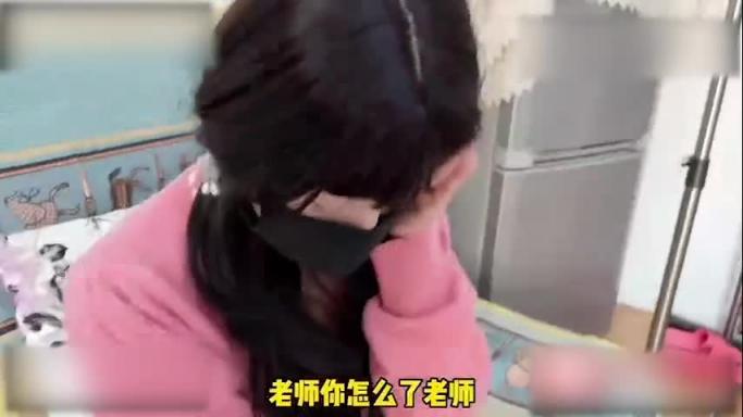 樱花小猫被班主任调教成为性奴 预览截图 2