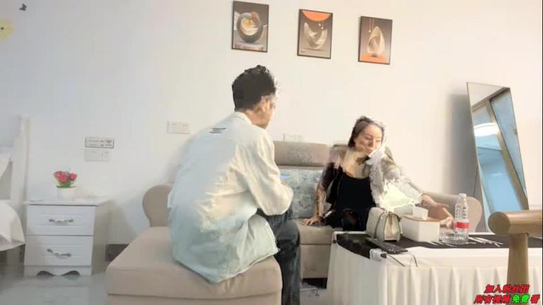 极品美少妇！主动热情！难得一见骚货在线 预览截图 4
