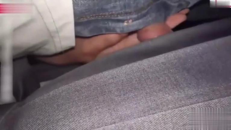 地铁上顶臀街射 摸腿 预览截图 12