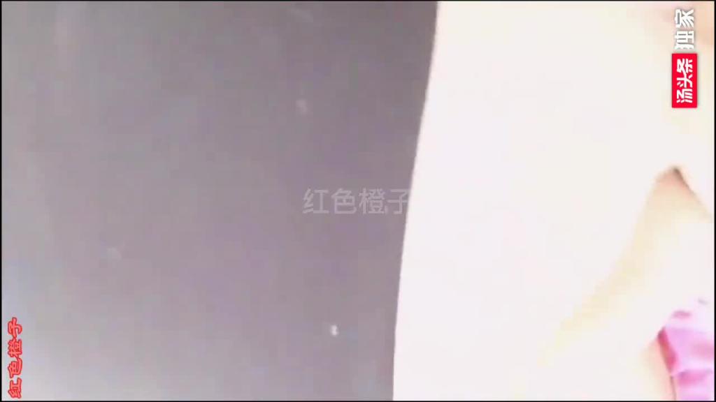 吊钟大奶小姨勾引外甥,年轻鸡巴就是硬 预览截图 5