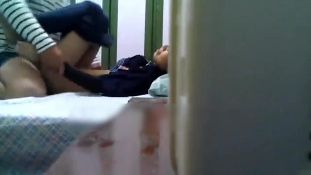 【真实强奸】苦苦哀求挣扎的少女们泯灭人性的渣男享受这种反抗 预览截图 9