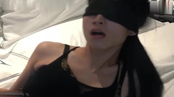 上海淫荡人妻御姐出轨，买私教课让健身教练帮忙扣老黑逼-3 预览截图 7