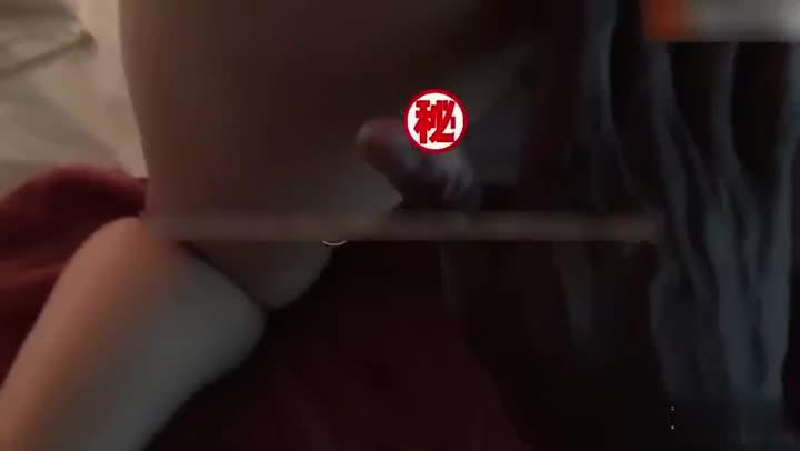 【跪舔黑鬼】不拿国人当人操!黑人母女通吃,操完大学女儿,又来操妈妈。 预览截图 4