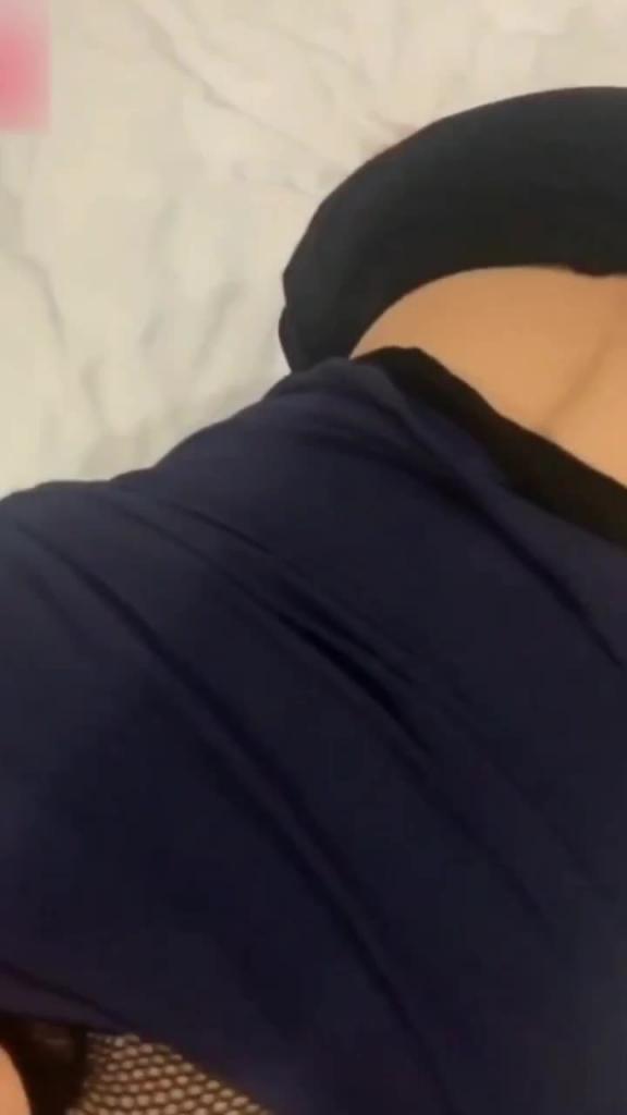 王者流出空姐制服性奴小母狗爱舔主人菊花的学生妹肉便器 预览截图 3