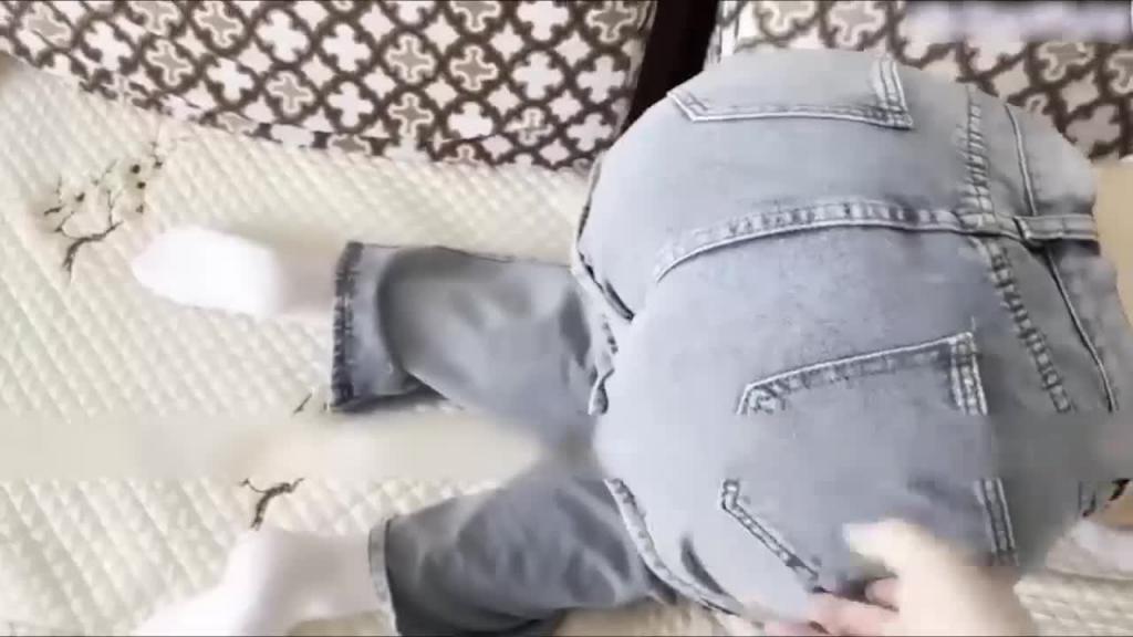 老师同学眼中的好学生,反差太大了白白嫩嫩青春肉体让人着迷 预览截图 2