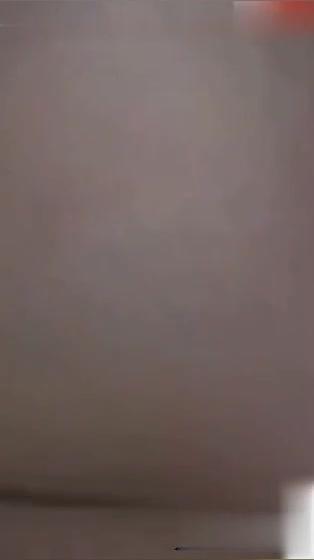 真实入室强奸亲妹妹 预览截图 3