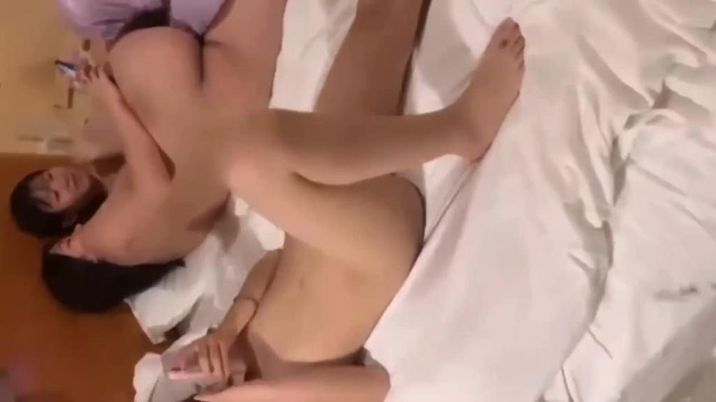 大屌狂怼19岁合法梦莉,纹身大哥1U3早退学生妹 预览截图 8