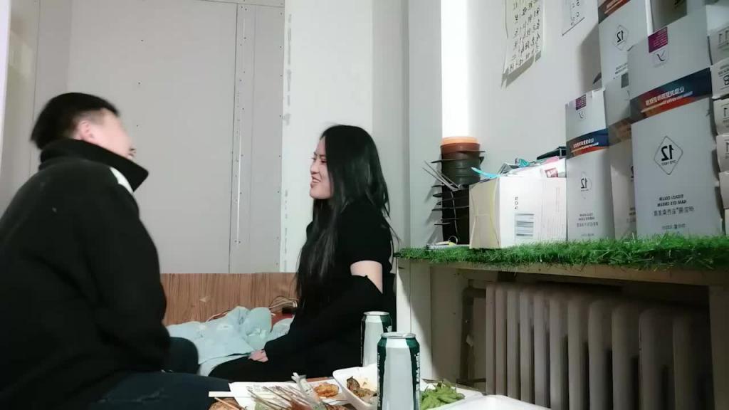 约操良家小少妇,半推半就推倒,操肥臀呻吟 预览截图 1