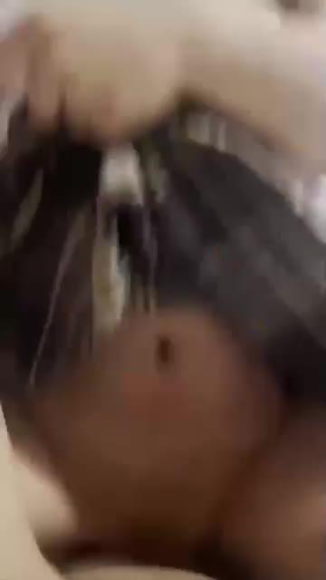 毁三观的性解放中学女孩合集!兼职赚零花钱糟糕学校里偷欢被发现了!冰块玩B女孩 预览截图 6