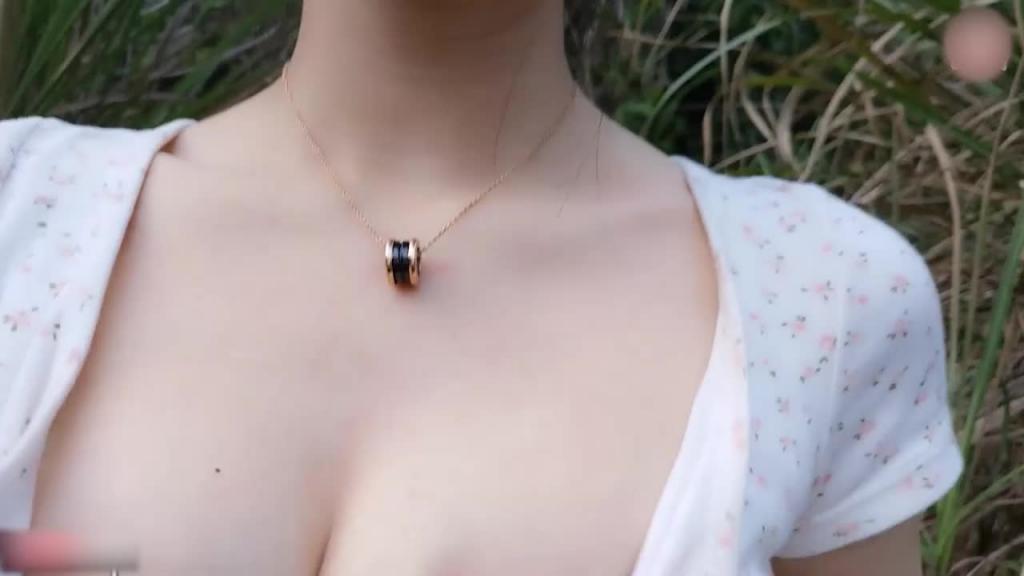 丁丁点突破挑战户外，用帮帮也行？蜜穴的来历 预览截图 3