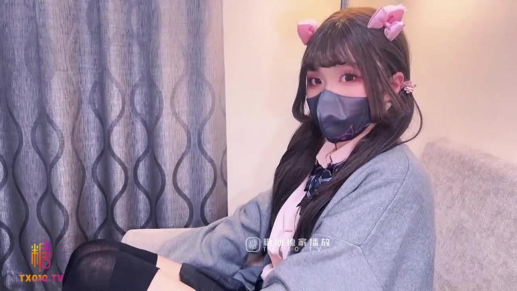 【鸡教练】淘气小表妹的超润美穴来帮奈奈舔干净好不好 预览截图 1