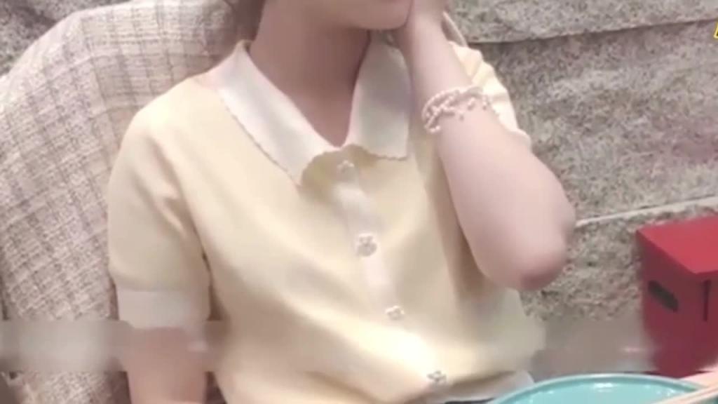 兄妹乱伦带表妹吃日料没想到这么任性这么骚 预览截图 1