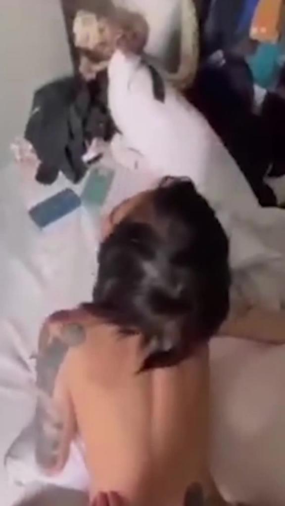 【调教极品】钓到了一个极品骚货被操还不够要用炮机一直插着 预览截图 5