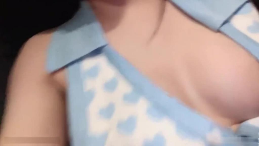 极品小萝莉 粉嫩巨乳户外漏出街头大尺度自慰 预览截图 2
