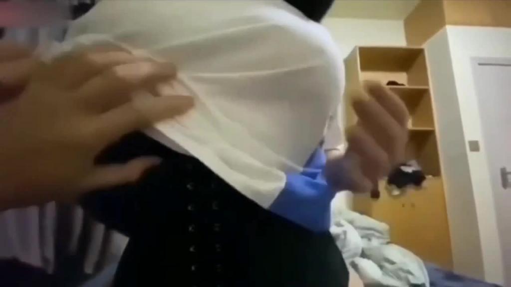 【校园学生】宿舍骑乘学生妹妹 预览截图 6