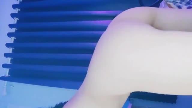 白嫩大奶萝莉白虎美穴适合狂舔 预览截图 9