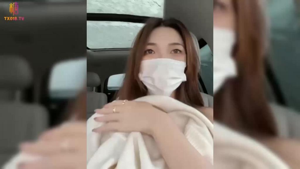 【极品母狗】网恋对象刚见面就在车上脱光诱惑我 带到酒店调教 - 推特B神 预览截图 4