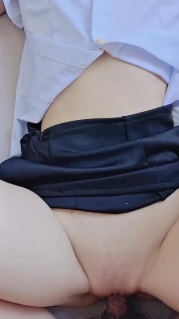兄妹乱伦-白虎妹妹 预览截图 1