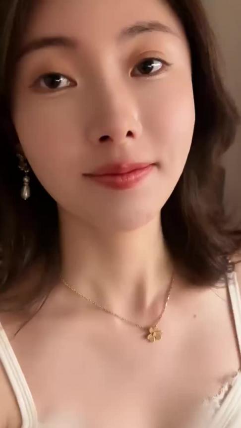 每天都顶着会不会被发现的刺激操逼 预览截图 1