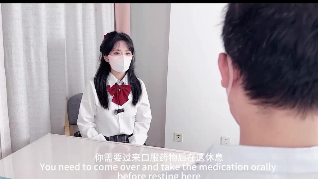 大学生特殊治疗,无良医生内设受孕JK学姐嫩穴 预览截图 1