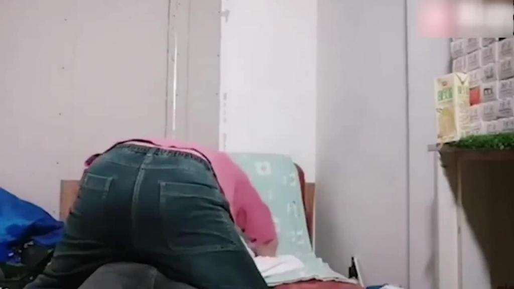 精神小伙真实灌醉强上离异气质少妇 预览截图 5