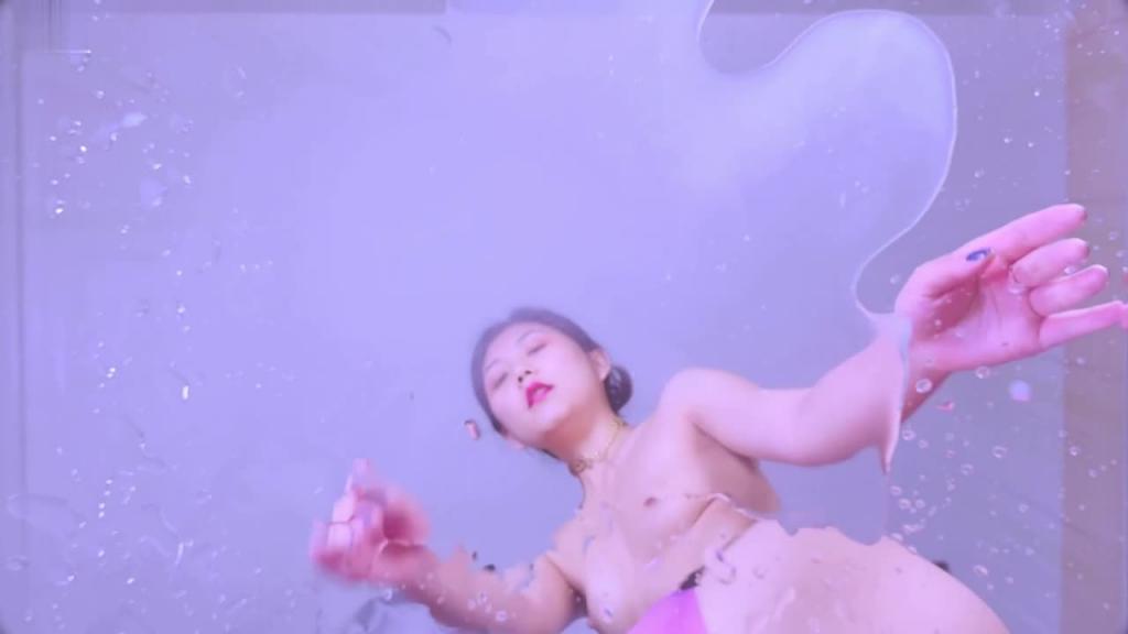超近距离怼逼自慰喷水 预览截图 11