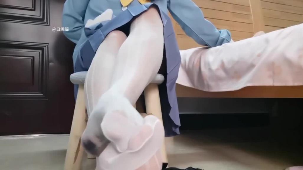 足交福利美腿玉足网红小可爱,足交美足诱惑淫语挑逗 预览截图 2