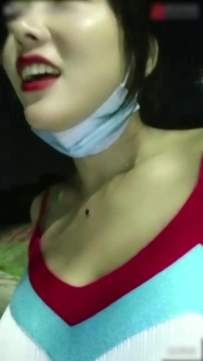 苏妲己05【渣女来袭】人气户外勾搭主播,街头做爱 预览截图 1