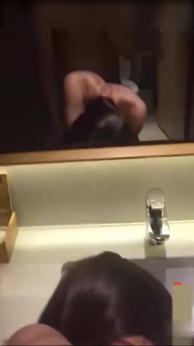 真实家庭乱伦 我与妈妈的淫荡生活儿子你轻点 预览截图 7