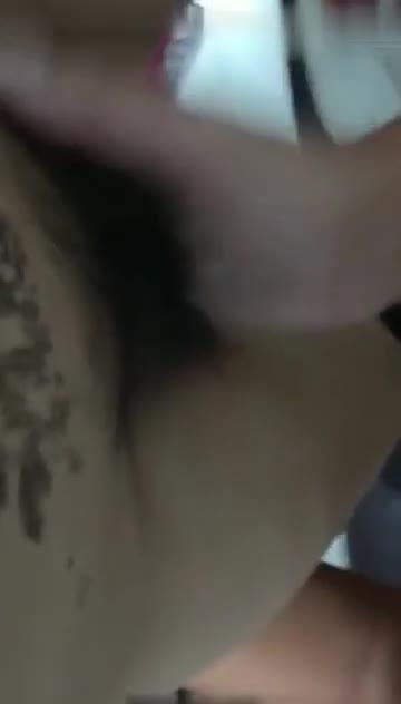 姐姐正在隔壁房间睡觉精彩对白小姨子真实勾搭姐夫骚逼小姨子逼紧人骚干起来特别爽被姐夫连操几炮精进人亡 预览截图 4