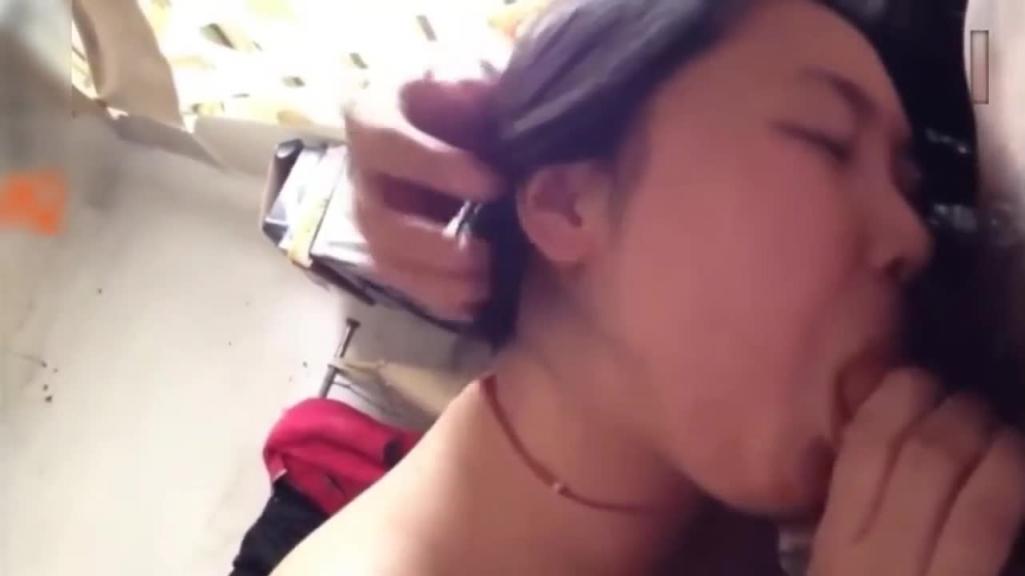 技校教室口交事件，情侣全部私拍流出！巨乳！渔网 预览截图 8