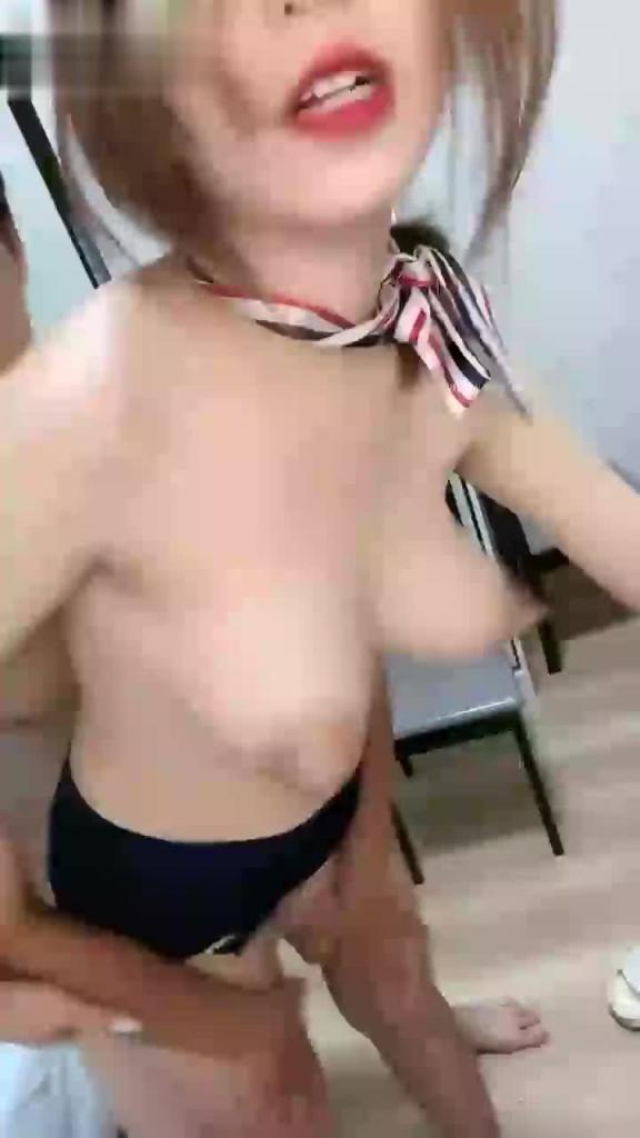 嫂子和哥哥一个月不见几次，让我来帮帮她吧 预览截图 5
