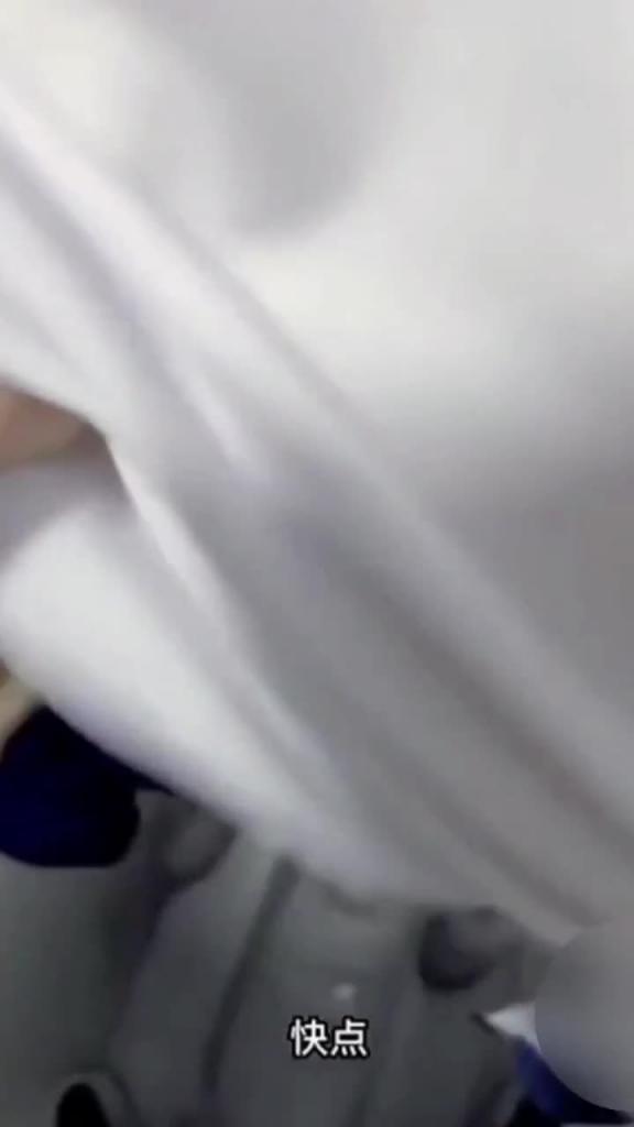 半夜找我陪她散步，在女公厕强操白虎表妹 预览截图 5