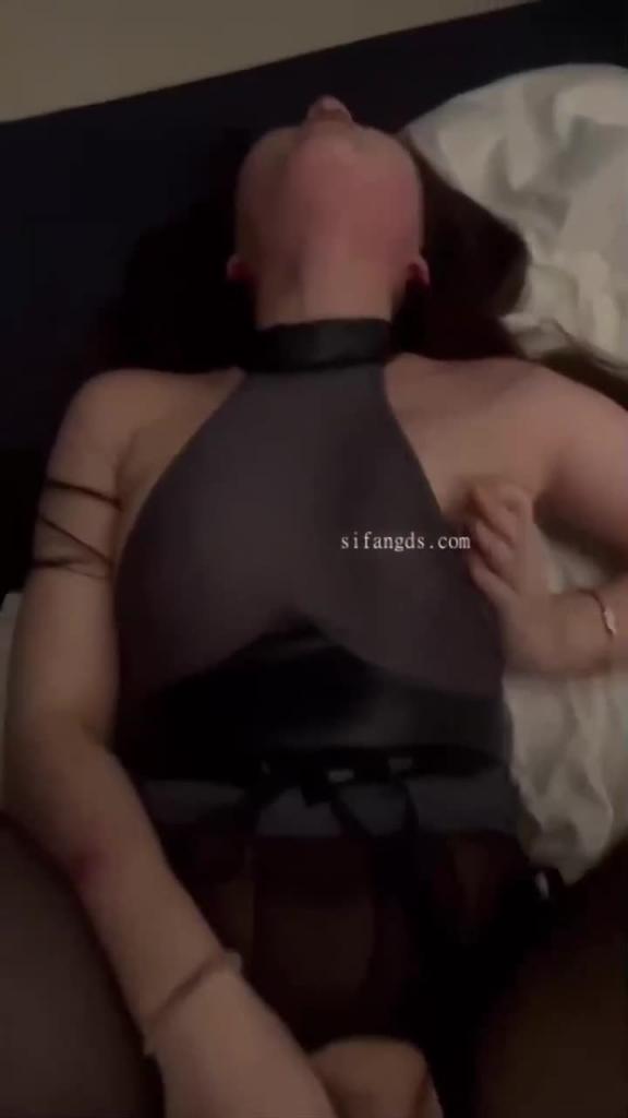 淫语教科书，大鸡巴骚逼等淫秽词语频频爆出，小姐姐被操的胡言乱语 预览截图 1
