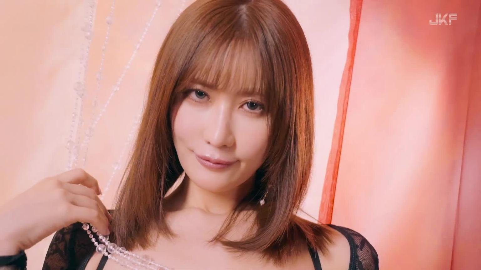 【JKF杂志】2024 9月号COVER STORY 「反差尤物」藤森里穂 预览截图 9