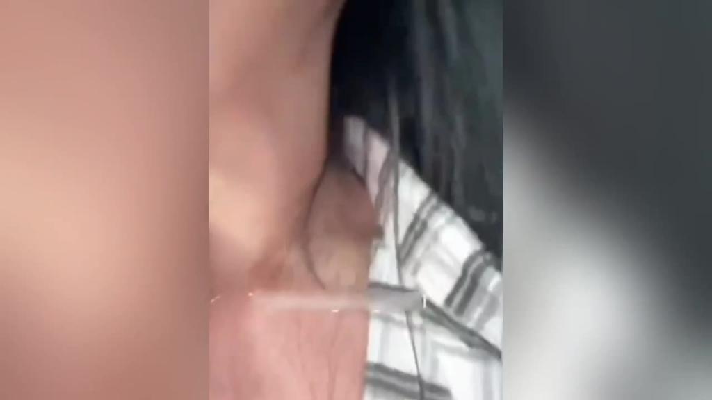 【极限露出】勾引水电工操自己,网红蘑菇人妻“彤彤”事件曝光! 预览截图 2
