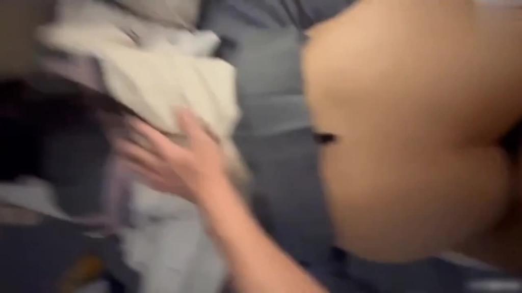 贵宾白嫩长腿苗条校花纯欲女神白虎嫩逼被无套爆肏叫得贼骚 预览截图 4