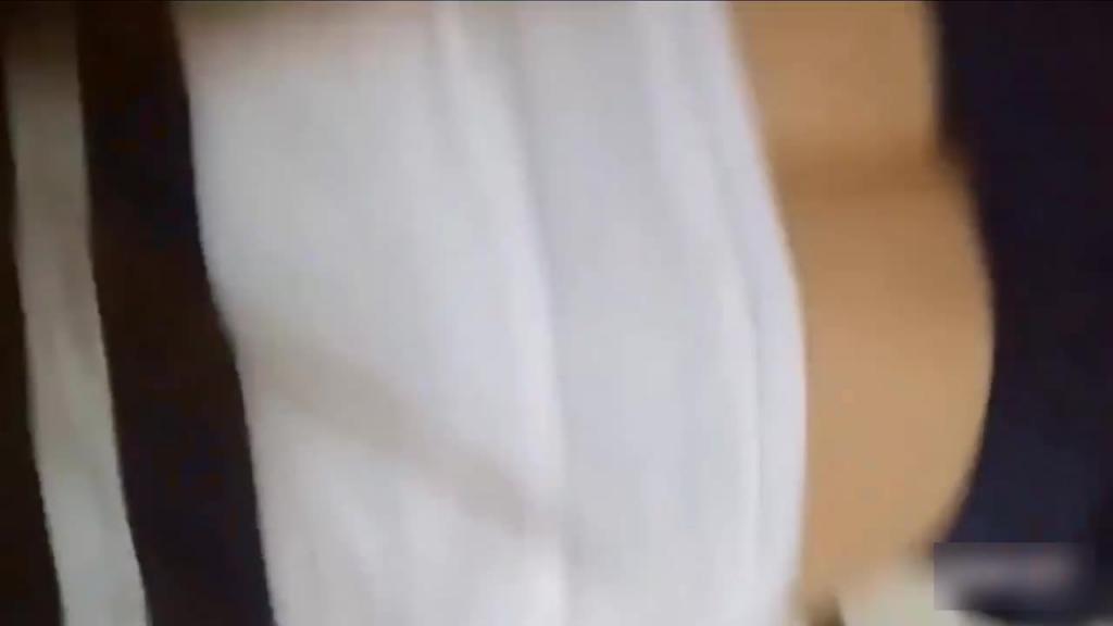 【父女乱伦】羞涩小美女被各种调教 预览截图 1