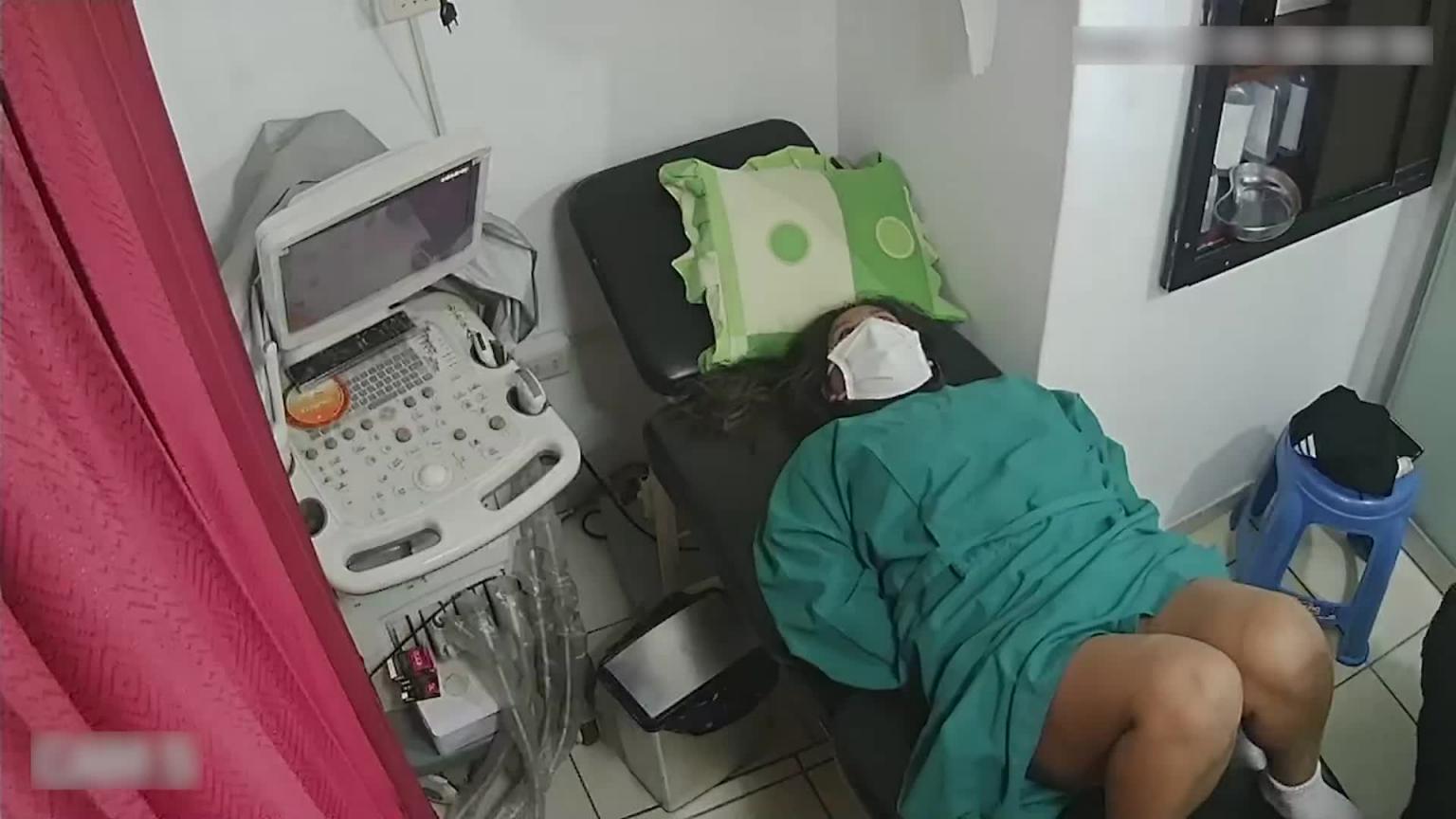 【医院破解】医院监控破解看美女们阴道 预览截图 4