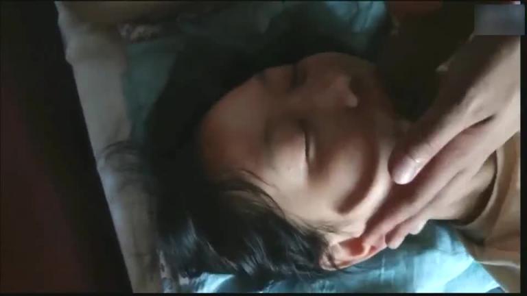 兄妹乱伦!哥哥你太大了!射我一嘴巴都是 预览截图 3