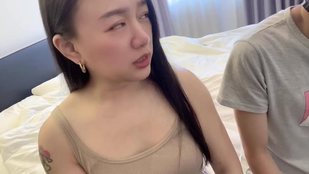 SWAG Daisybaby 台湾熟女素人....人妻外遇跟前男友无套约炮 预览截图 2